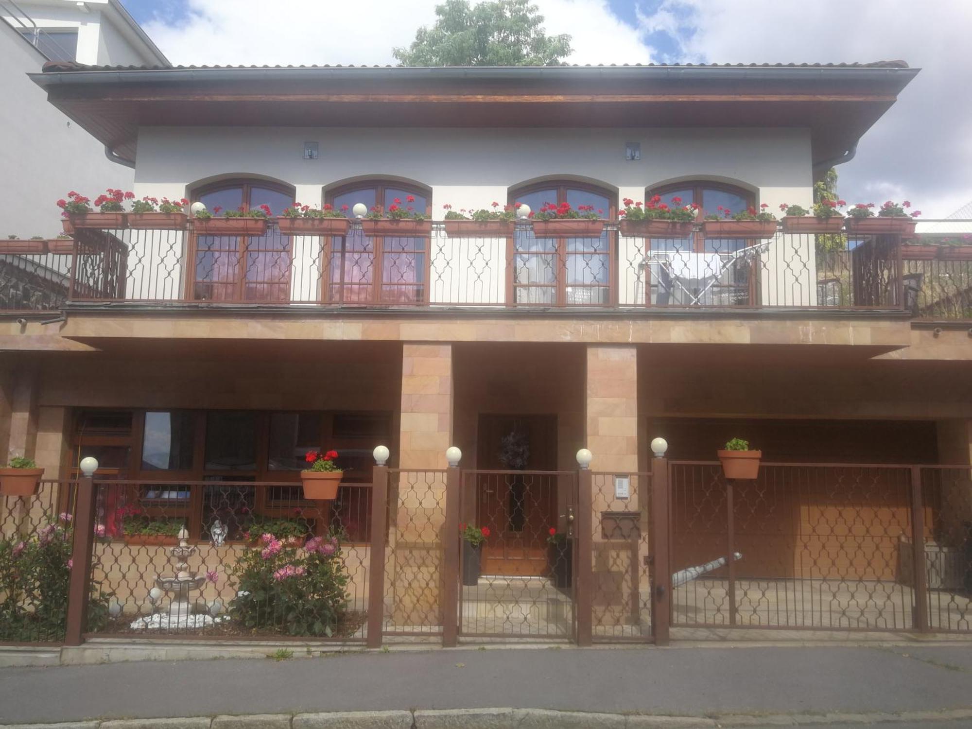 Villa Barrandovska プラハ エクステリア 写真
